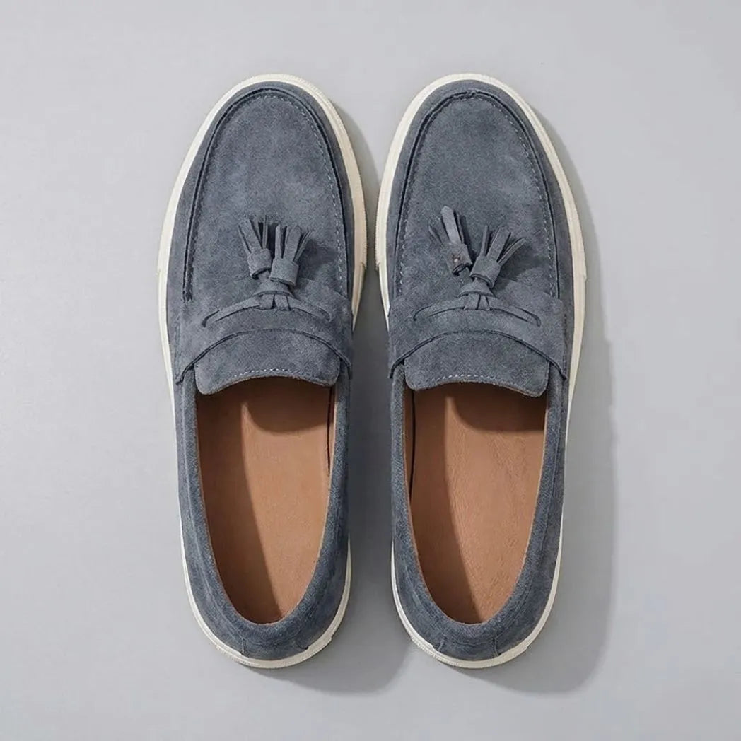 Mocassim Derby de Camurça com Guizos