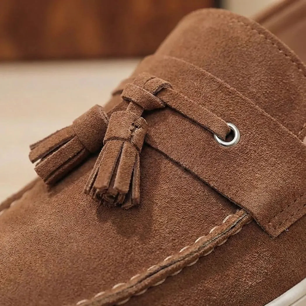 Mocassim Derby de Camurça com Guizos
