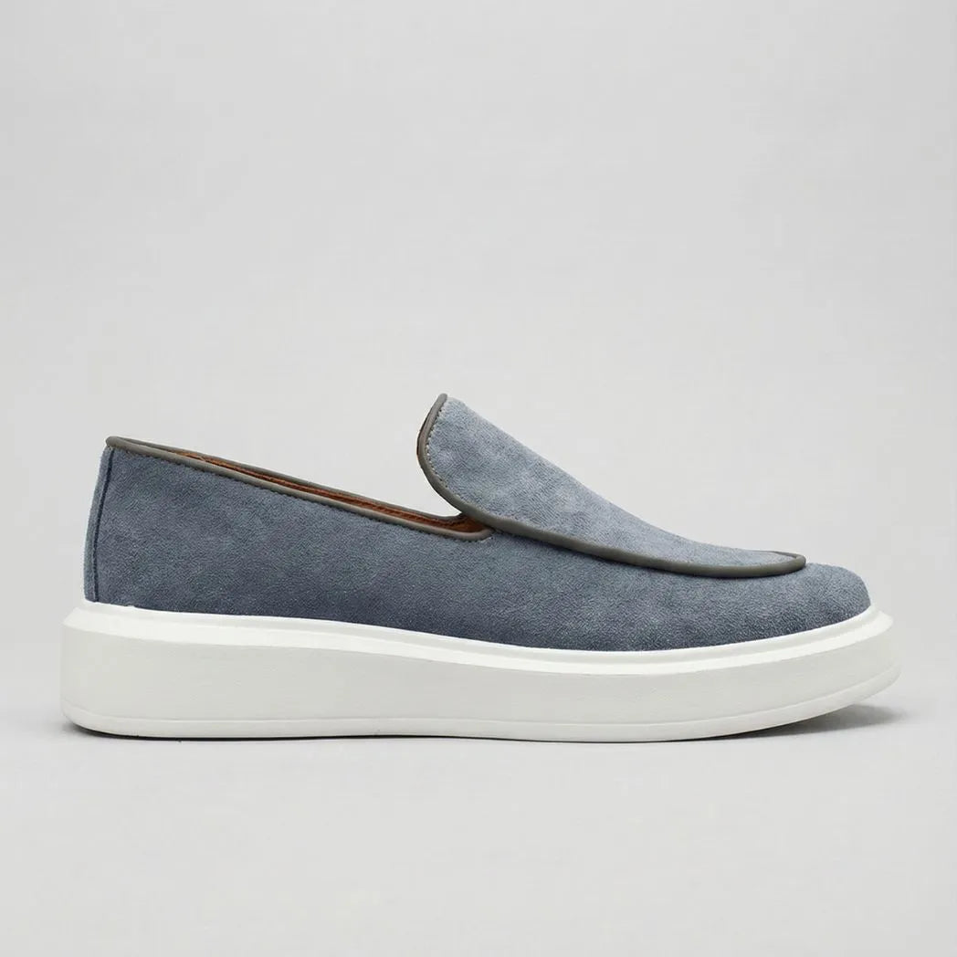 Mocassim Loafer de Camurça Vanguard