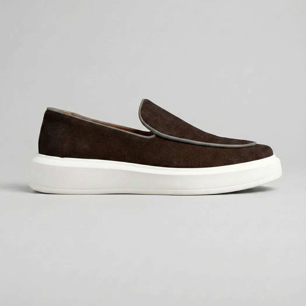 Mocassim Loafer de Camurça Vanguard Marrom