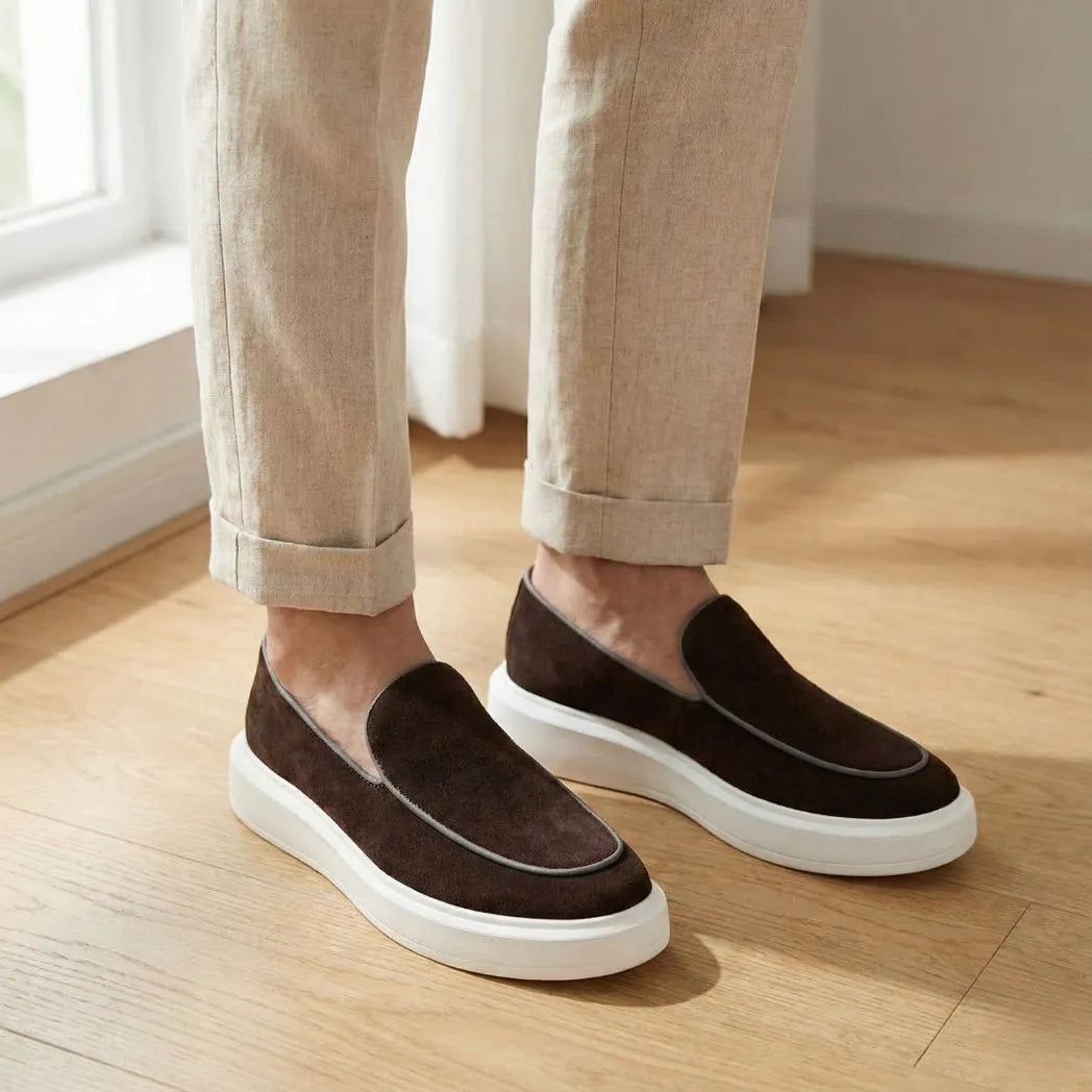 Mocassim Loafer de Camurça Vanguard
