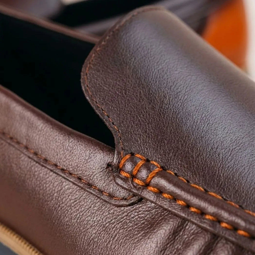 Mocassim Loafer de Couro Contrast