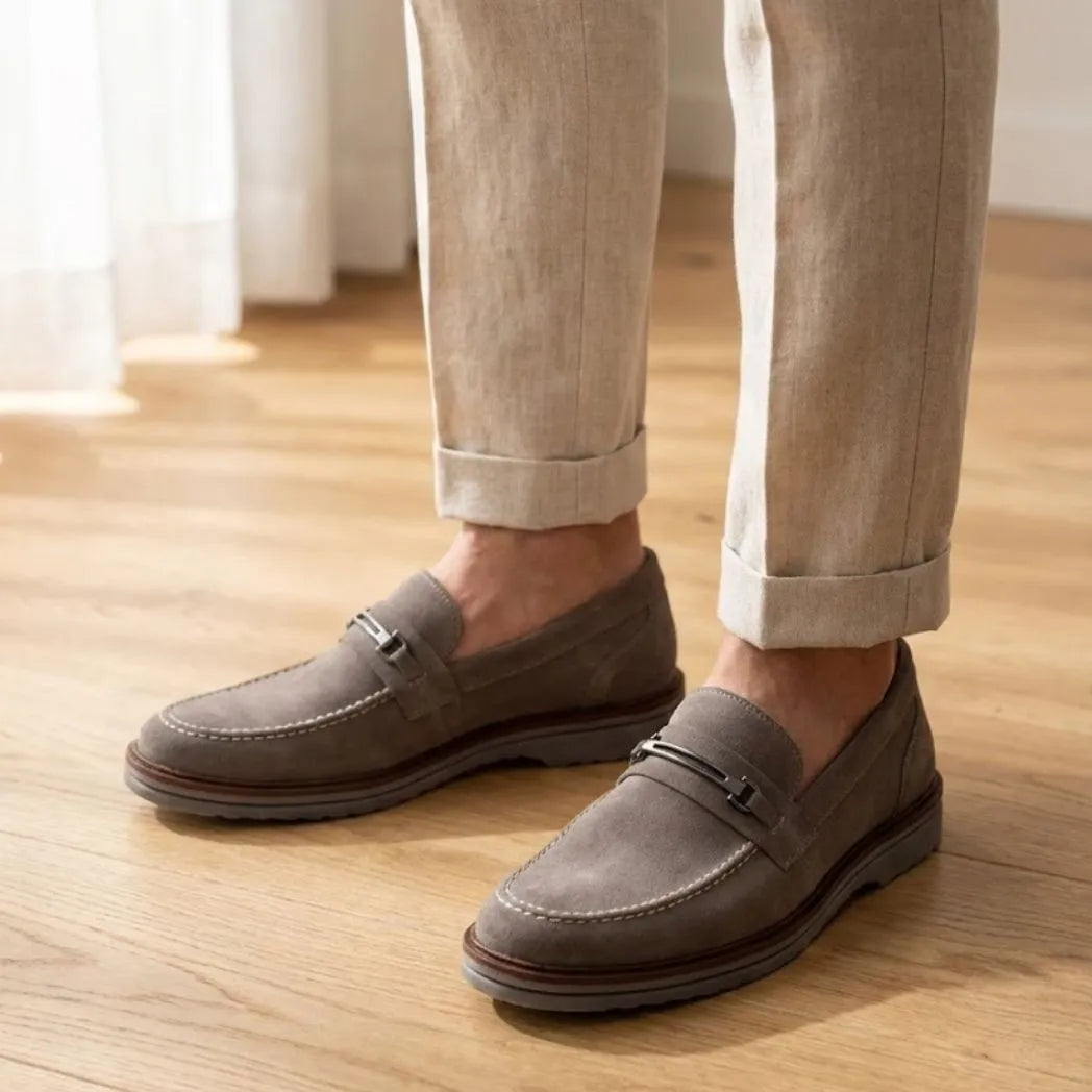 Mocassim Suede Tratorado de Camurça Cinza