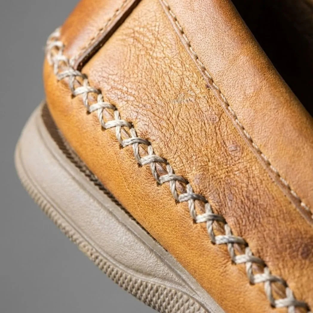 Mocassim Cognac de Couro Bege