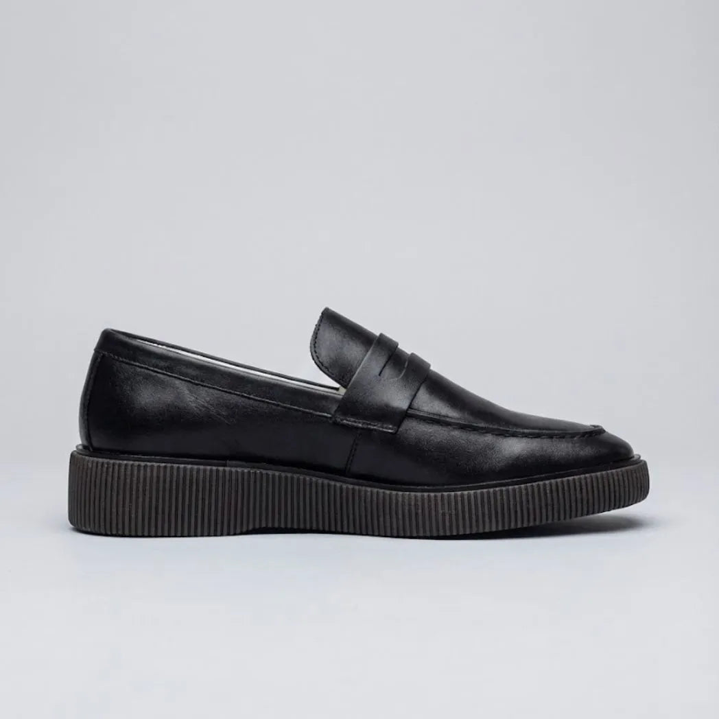 Mocassim Loafer Urban Londres de Couro All-Black