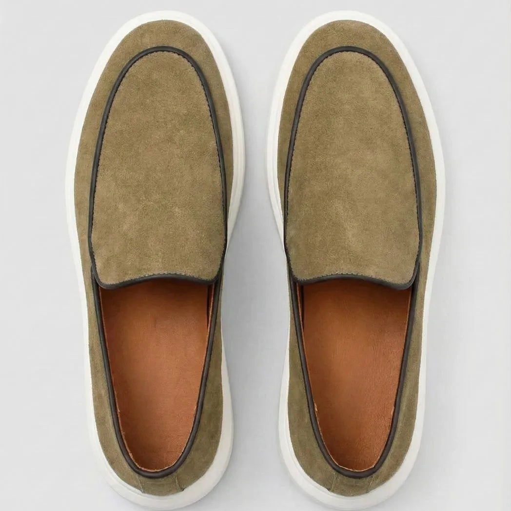 Mocassim Loafer de Camurça Vanguard Bege