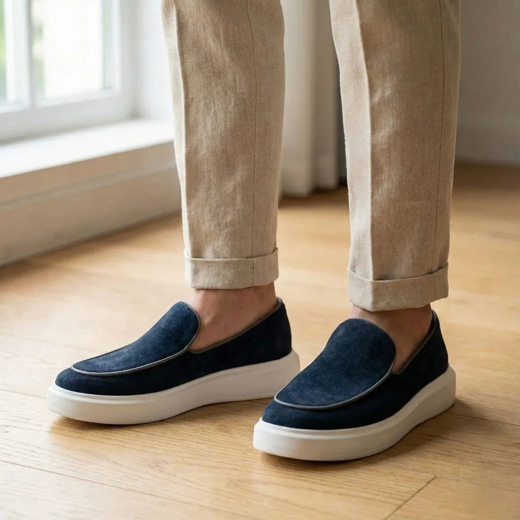 Mocassim Loafer de Camurça Vanguard Azul Marinho
