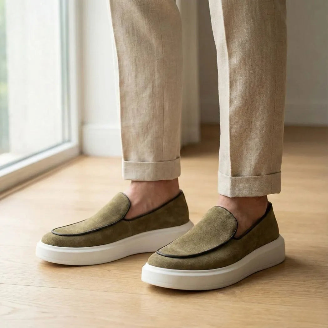 Mocassim Loafer de Camurça Vanguard