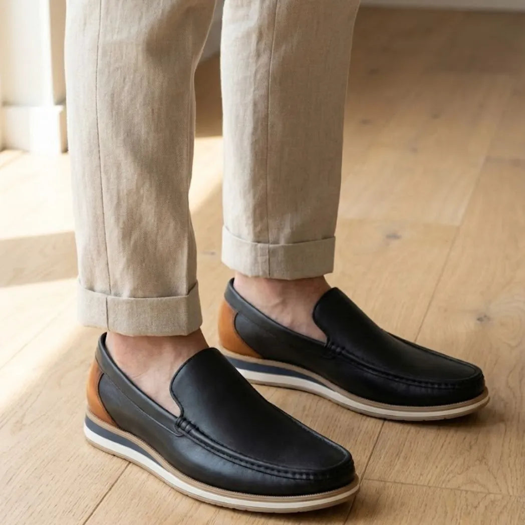 Mocassim Loafer de Couro Contrast