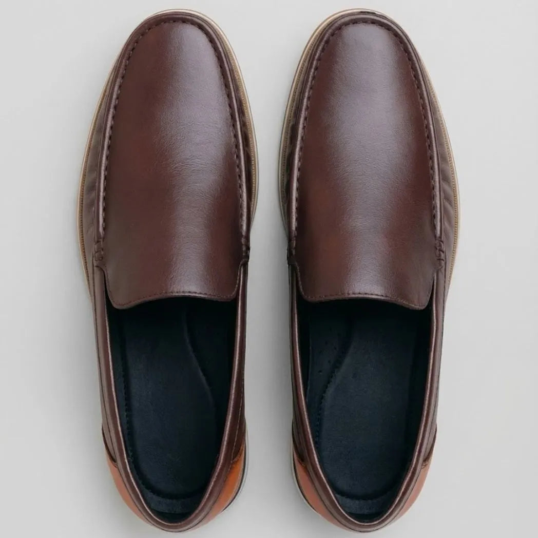 Mocassim Loafer de Couro Contrast Marrom