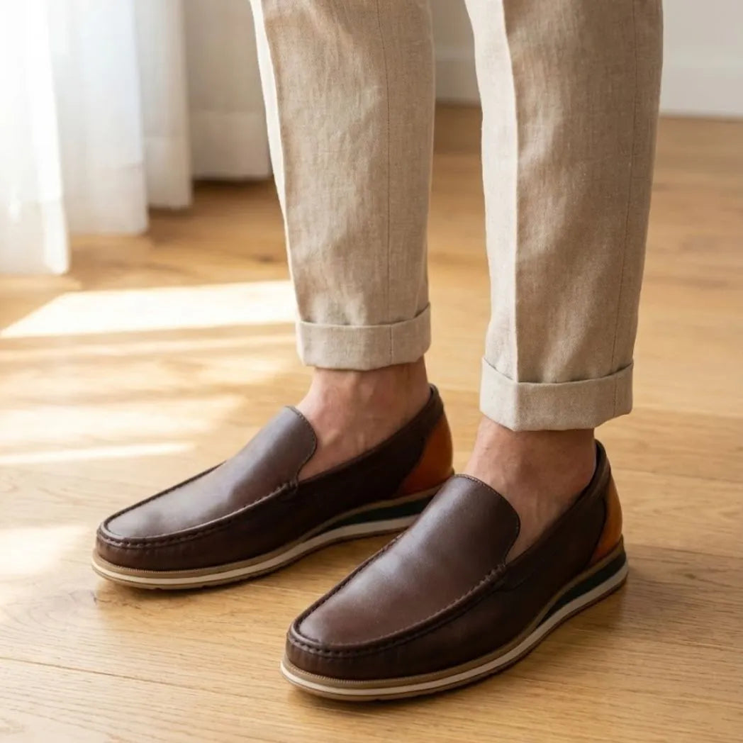Mocassim Loafer de Couro Contrast