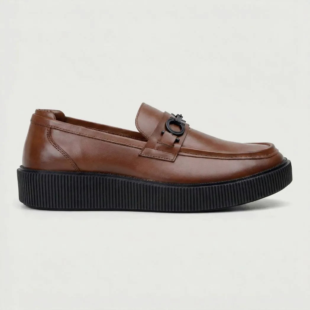 Mocassim Plataform Marrom com Fivela