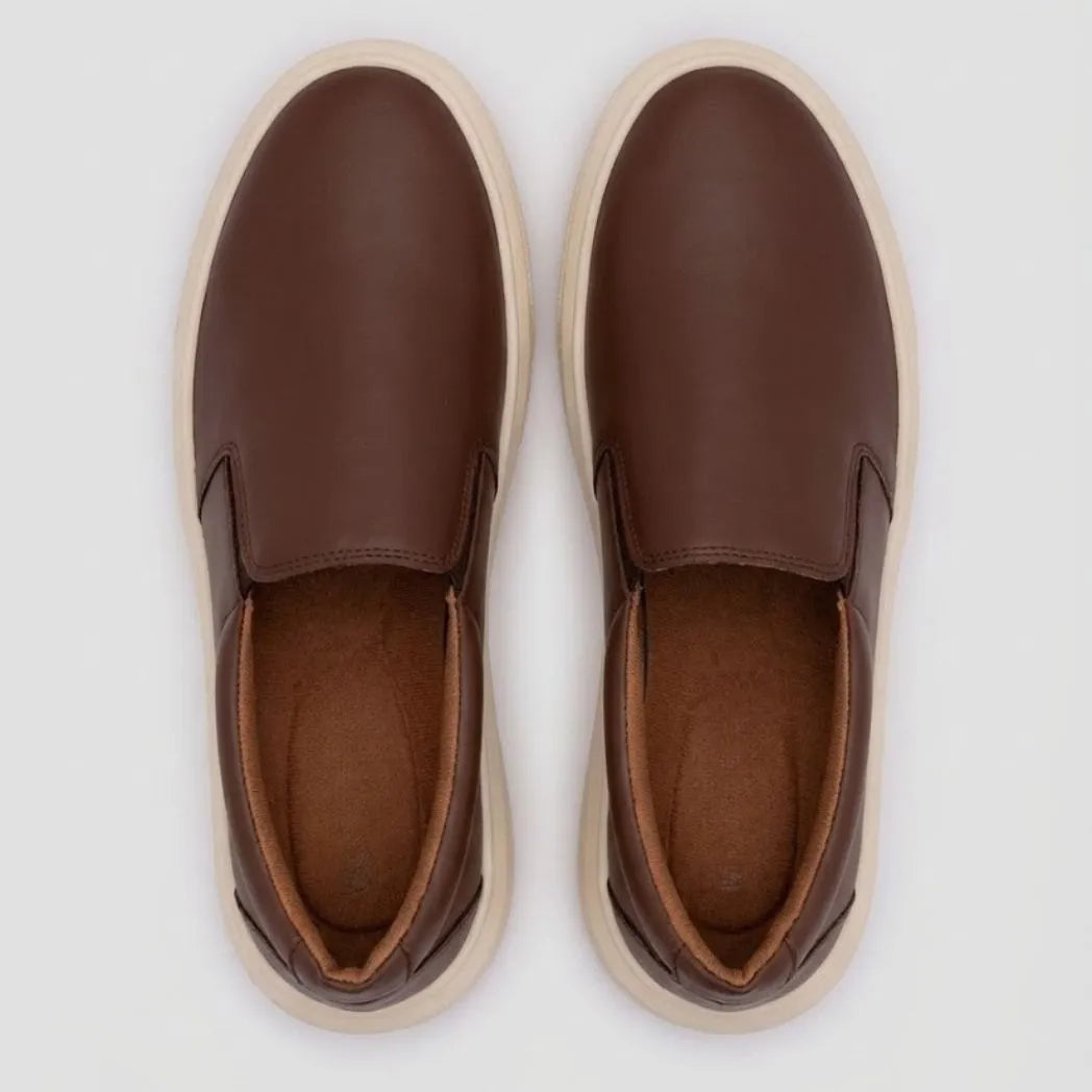 Mocassim Slip On Casual de Couro Marrom