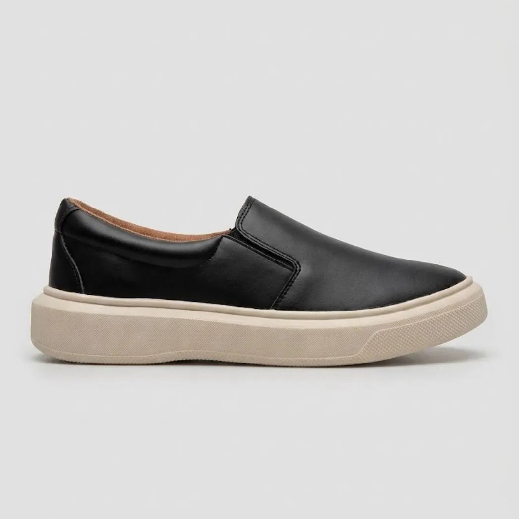 Mocassim Slip On Casual de Couro Preto