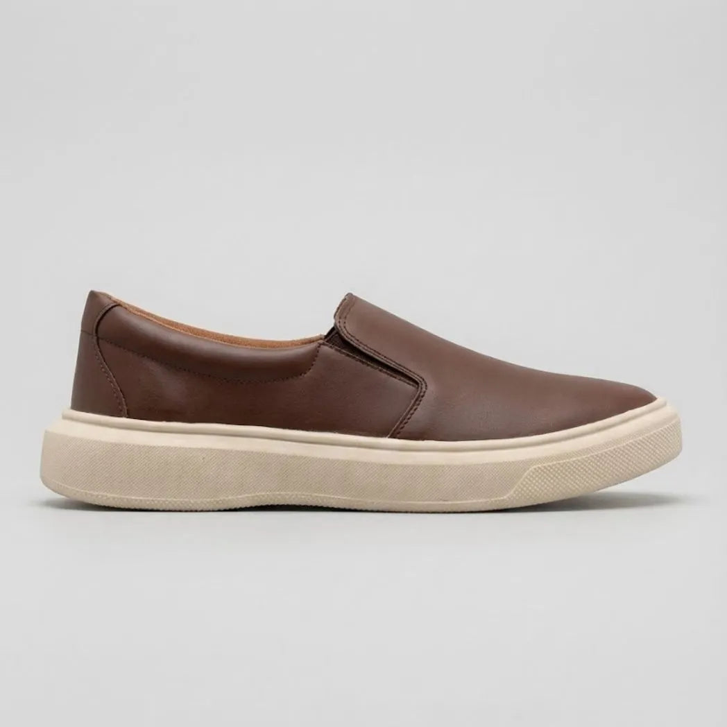 Mocassim Slip On Casual de Couro Marrom