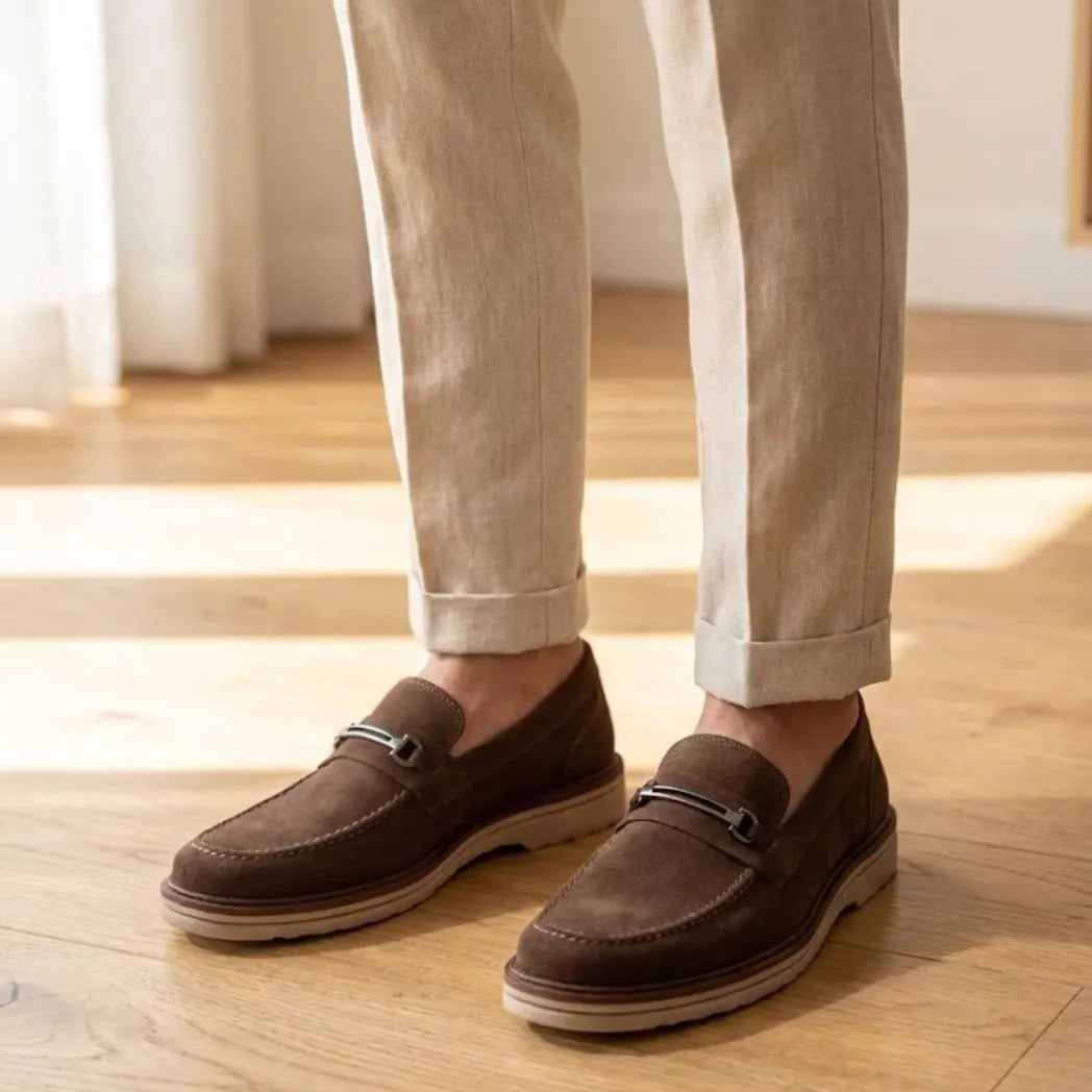 Mocassim Suede Tratorado de Camurça Marrom